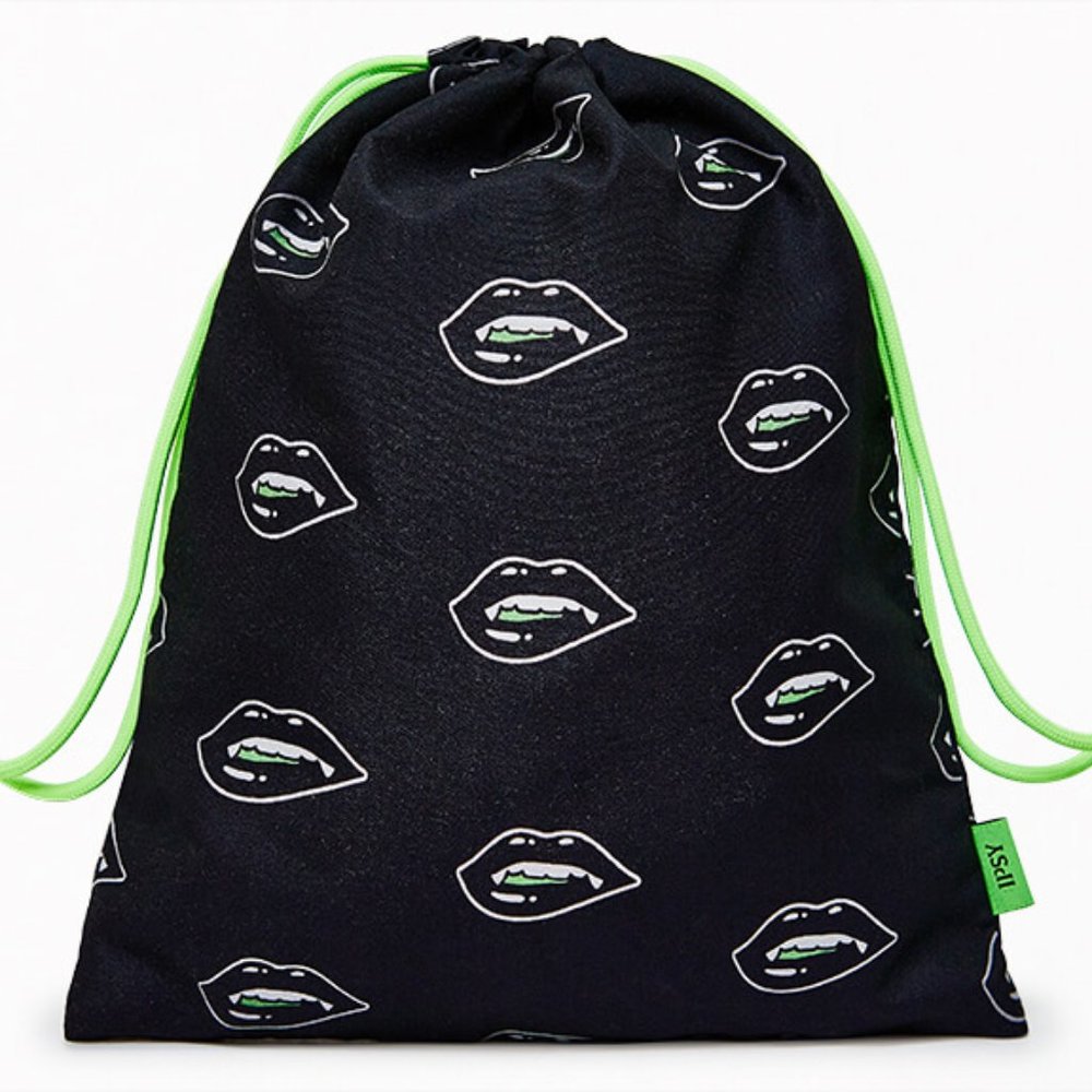 💚FREE💚 Ipsy Pouch